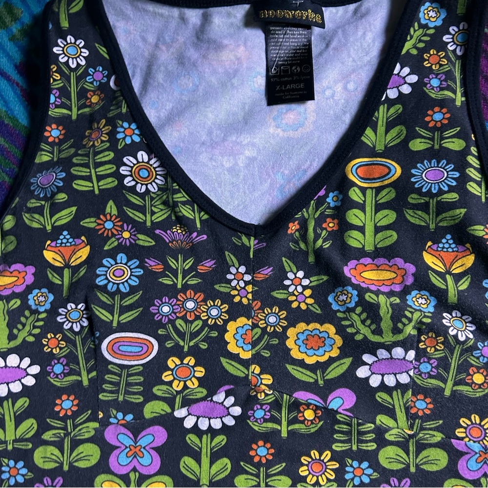 Nooworks Black Floral Print Bodysuit with Multicolor Flowers - Picture 2 of 5